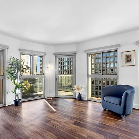 Modern Luxury 2 Bed With Panoramic City Views In Downtown La-3