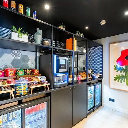 Staycity Aparthotels Paris Gare De L'Est-3