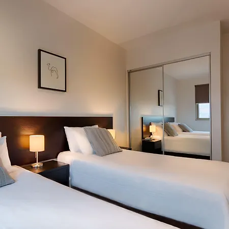 Caroline Serviced Apartments Brighton-3