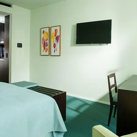 Clipper Boardinghouse - Berlin-Gendarmenmarkt-2