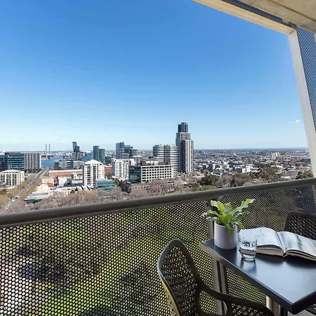 Oaks Melbourne On William Suites-2