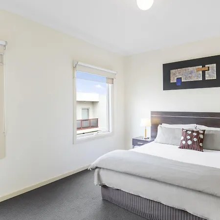 Hawthorn Gardens Serviced Apartments-3