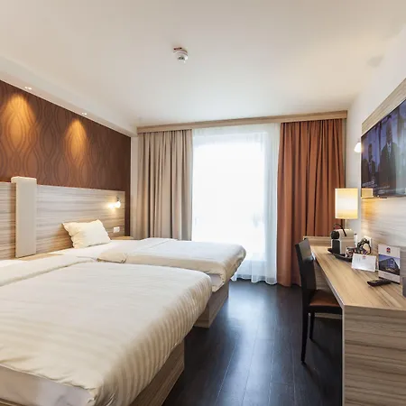 Staycity Aparthotels Heidelberg-3