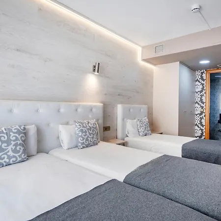 Aparthotel Rambla108-3