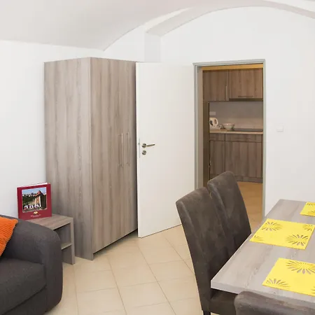 Limes Apartments-3