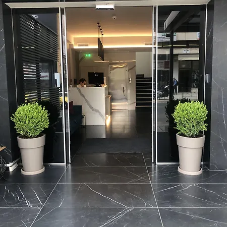 Chroma Fashion Rooms & Apartments-3