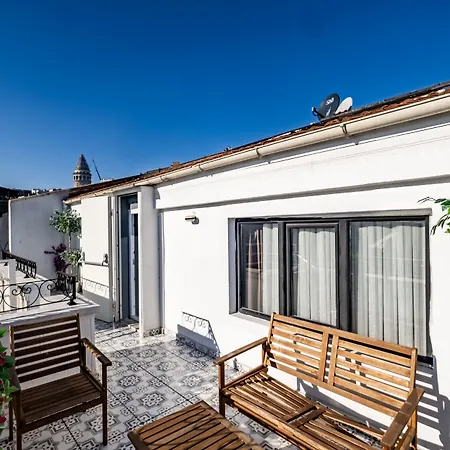 Selvese Suites, Serviced Living In Galata-2