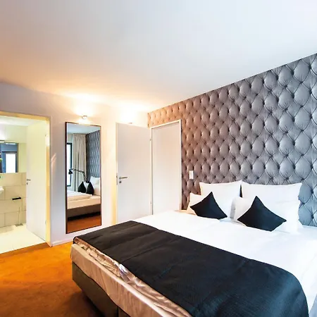 Pandion Boardinghouse-3
