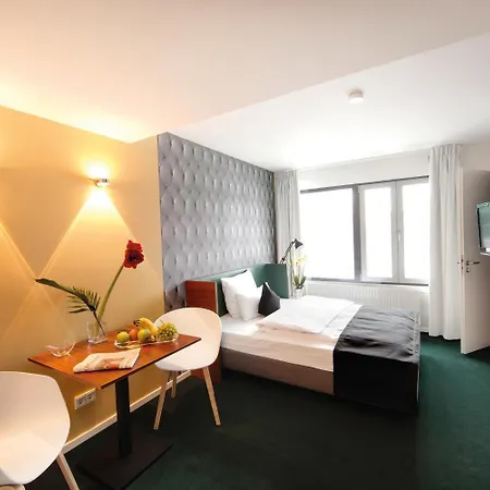 Pandion Boardinghouse-2