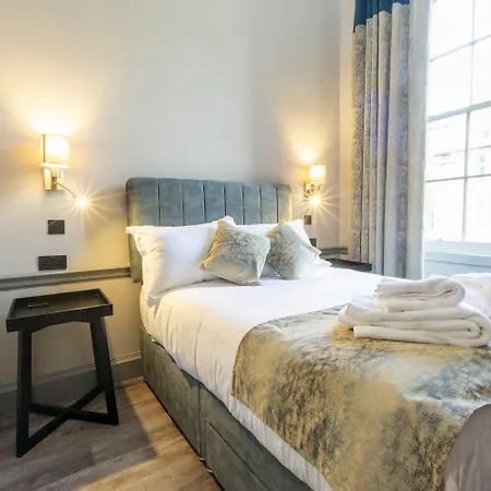 Mono Suites New Town-3