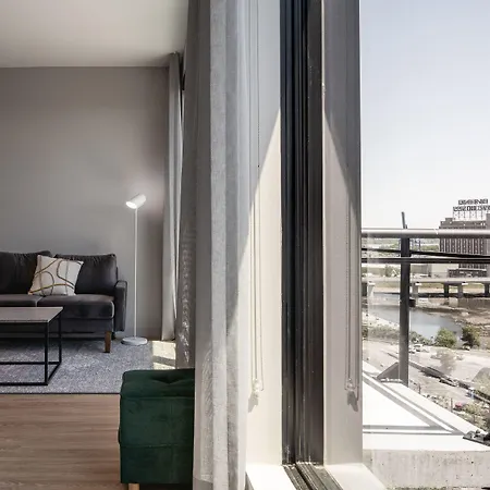 Griffintown Hotel-2