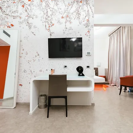 Montenapoleone Suites-2