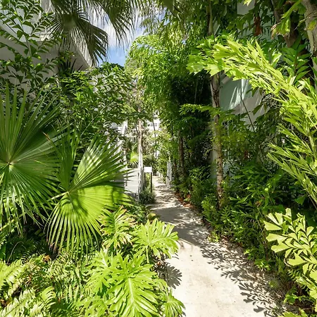 Praia Hotel Boutique & Apartments Miami Beach-2