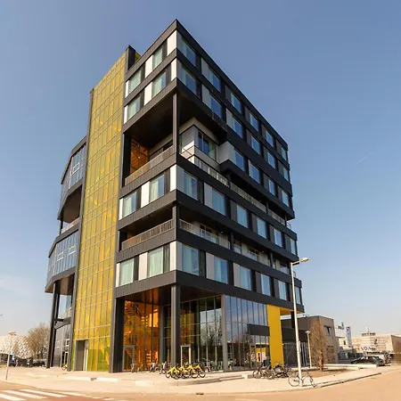 Makerstoren Short Stay Serviced Apartments For 28 To 180 Days-3