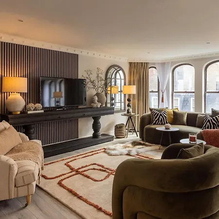 Mayfair House-2