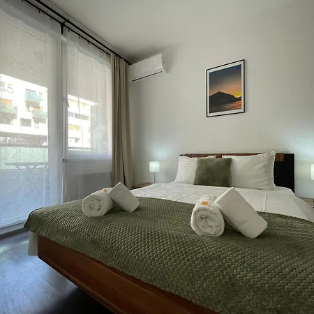 Corvin Center Suites-3