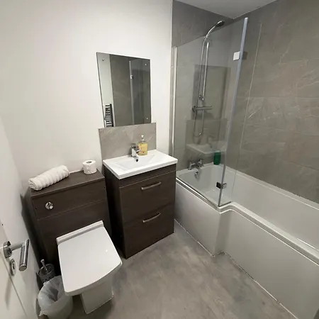 City Gate Apartments Manchester-3