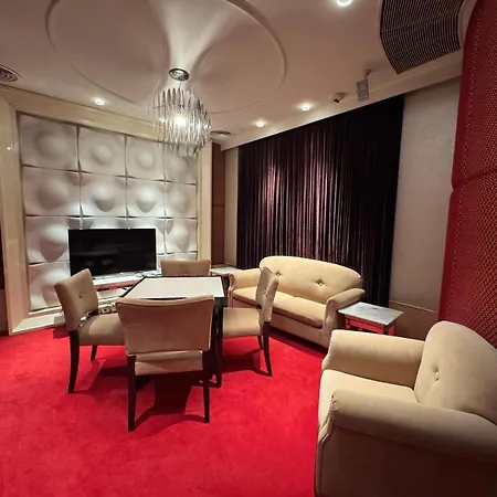 Kowloon Harbourfront Hotel-3