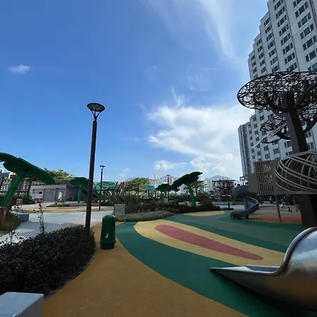 Kowloon Harbourfront Hotel-2