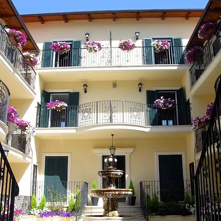 Aurelia Vatican Apartments-2