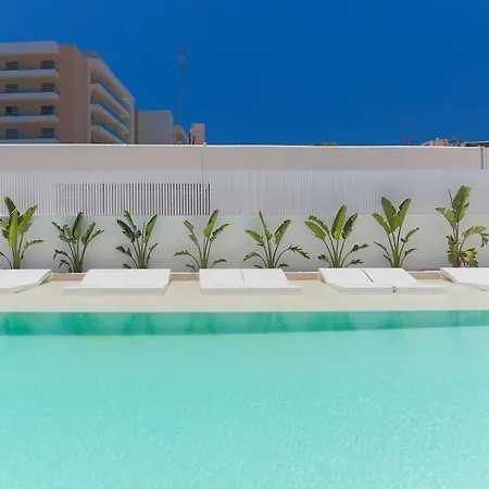 White Apartments - Adults Only-2