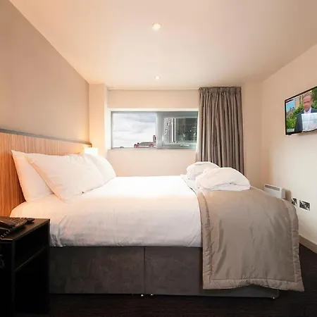 La Reserve Aparthotel Manchester-2