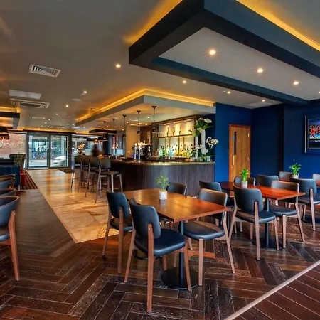 La Reserve Aparthotel Manchester-3