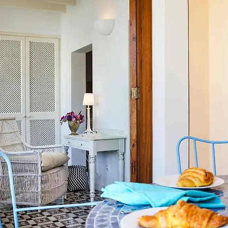 Staycatalina Boutique Hotel-Apartments-2