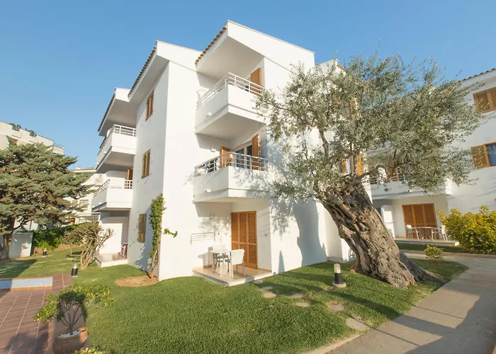 Aparthotel Flora Port de Pollenca