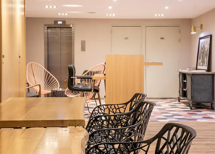 Cadet Residence Paris