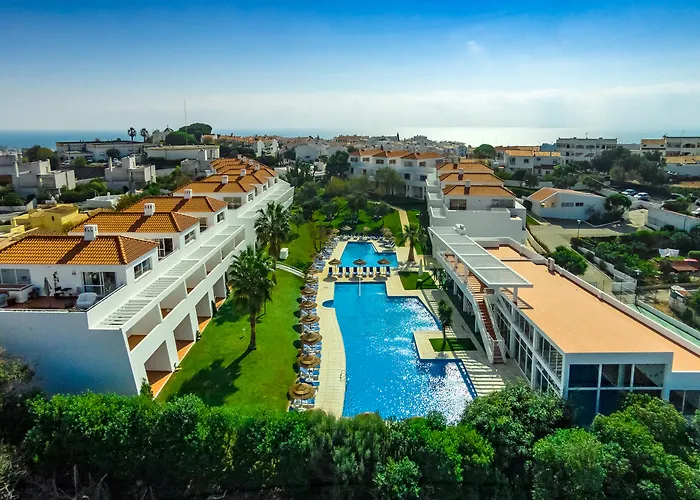 AparthotelsPateo Village