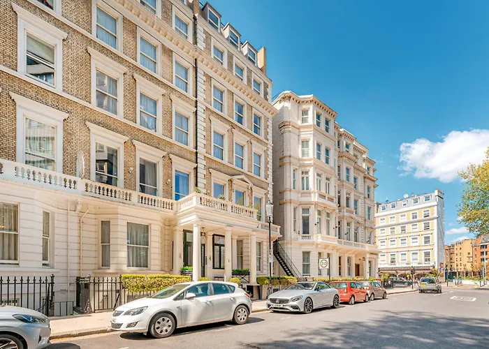 Ashburn Court Apartments London