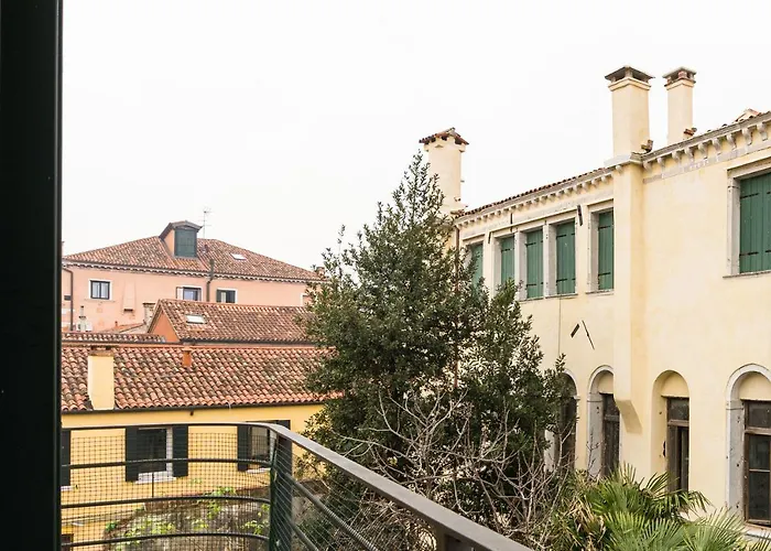 Ca' Degli Antichi Giardini Apartments Venice