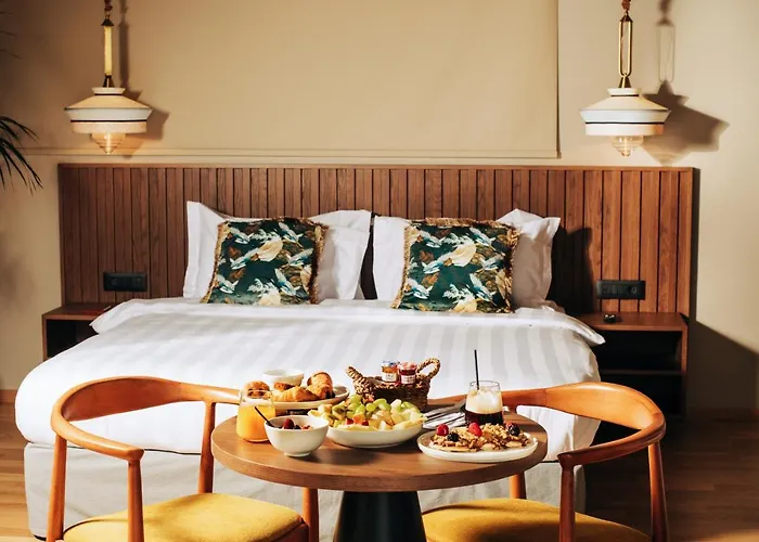 Cama Luxury Suites Glyfada Athens