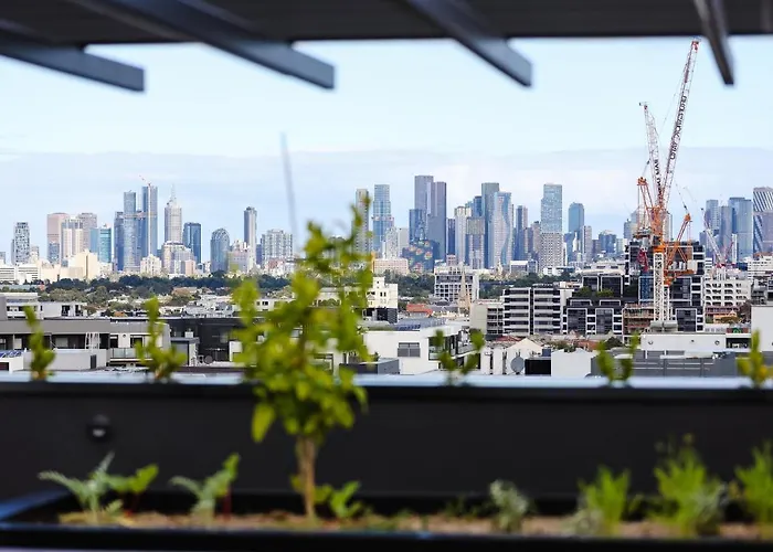 Rambla At Solarino House Aparthotel Melbourne
