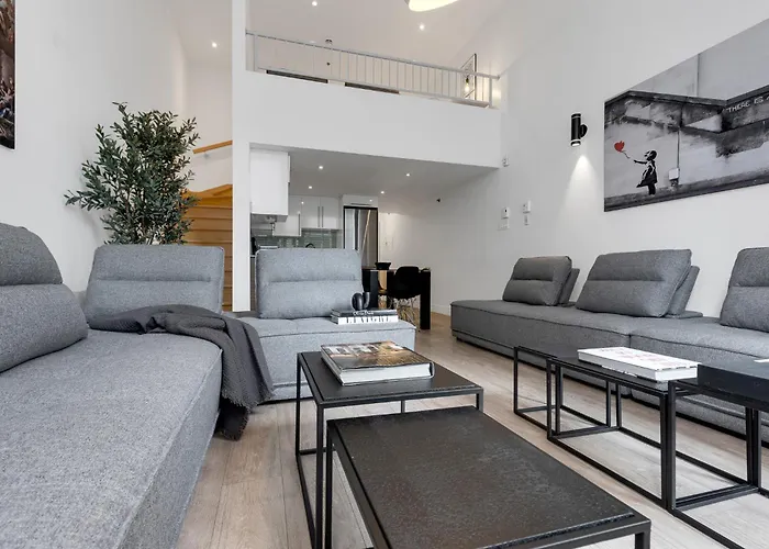 Liv Mtl Downtown Montreal Spacious Suites