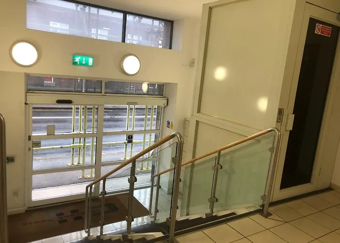 Cranbrook House Apartments - Near Ice Arena Nottingham