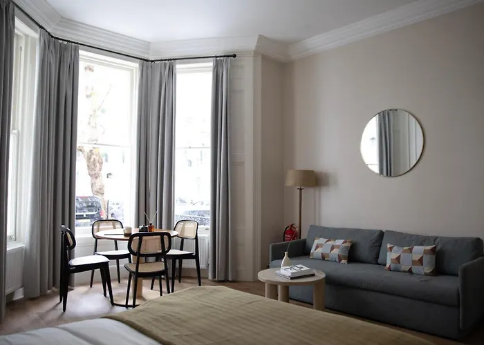 Gulaid House Knightsbridge By Bob W London Aparthotel