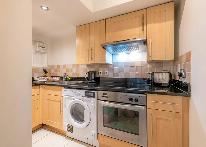 17 Hertford Street London