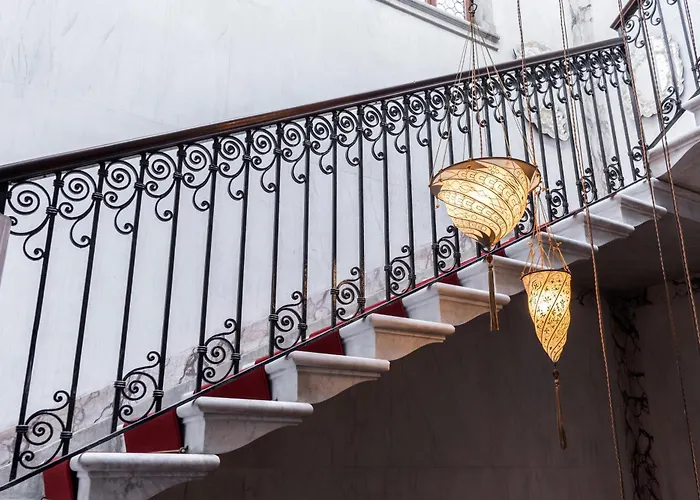 Be Mate Ponte Di Rialto Aparthotel Venice