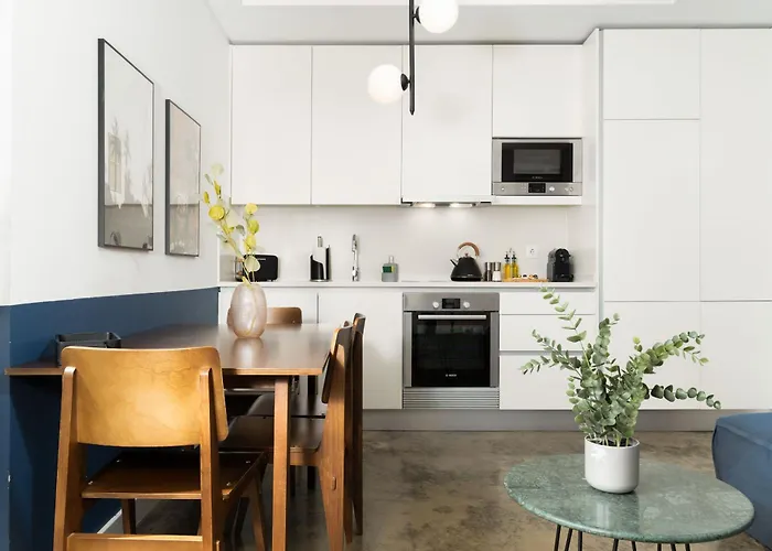 Limehome Lisbon Calcada Do Cardeal