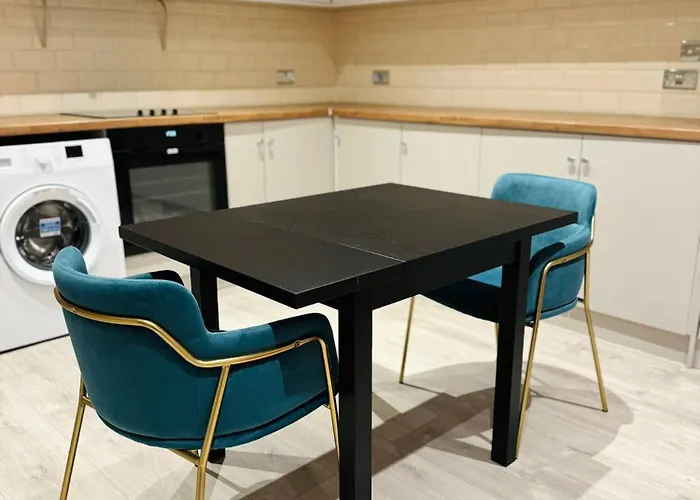 Victoria Studios London