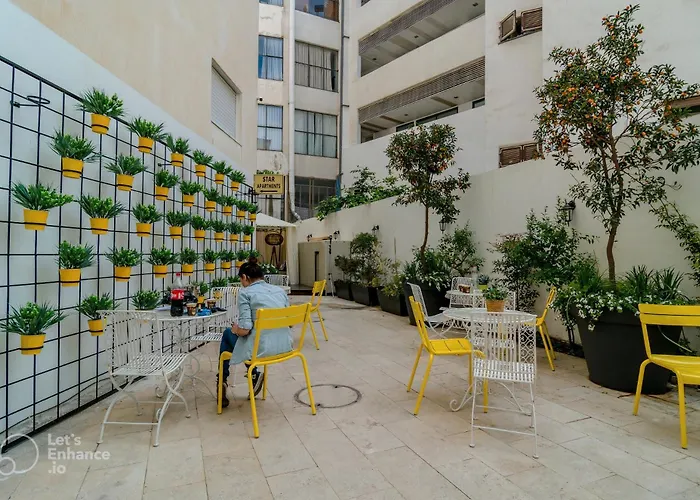 Dizengoff Square Boutique Aparthotel - By Bar Apartments Tel Aviv