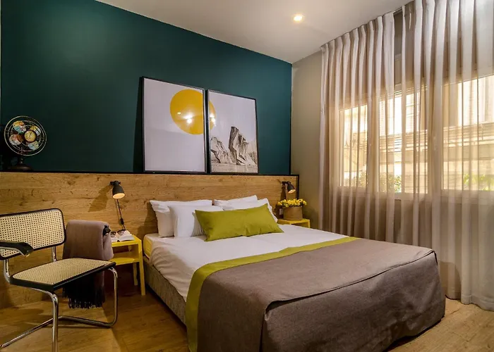 Dizengoff Square Boutique Aparthotel - By Bar Apartments Tel Aviv