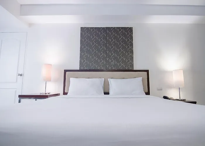 Romance Hotel Bangna Bangkok