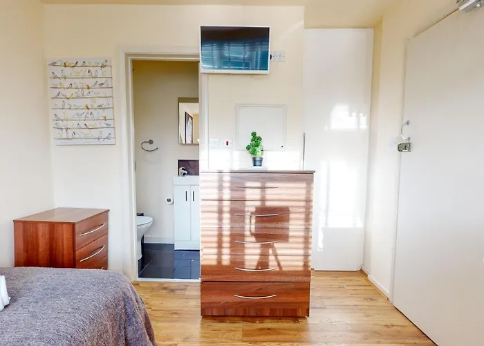 High Road Studios London