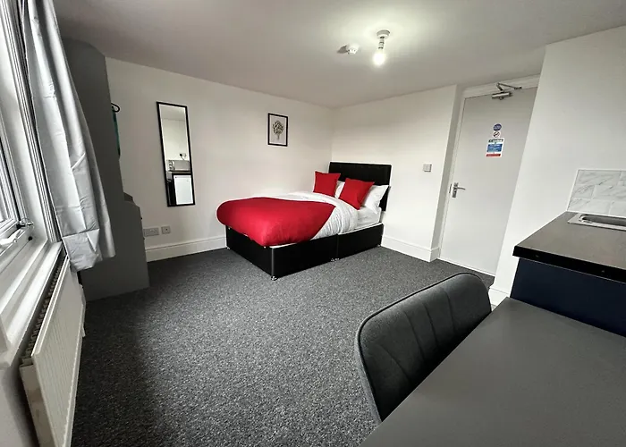 Premier Nottingham Studios - Gawthorne