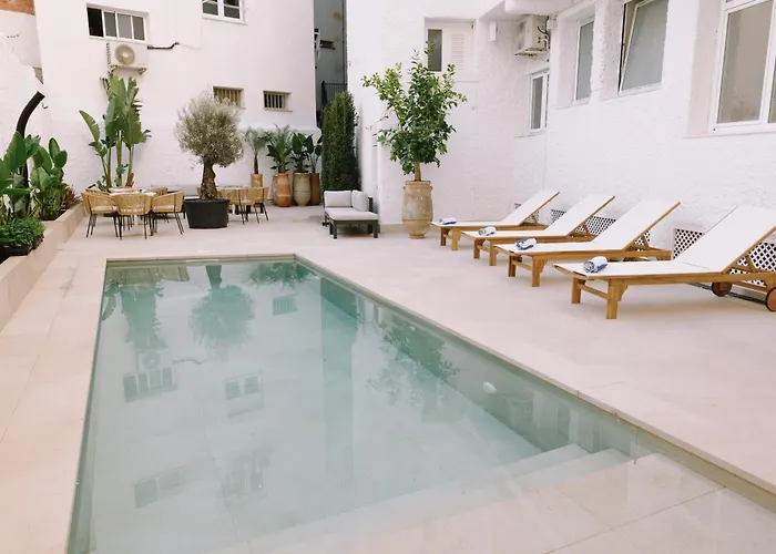 Apartamentos Buendia Suites - Torremolinos Centro