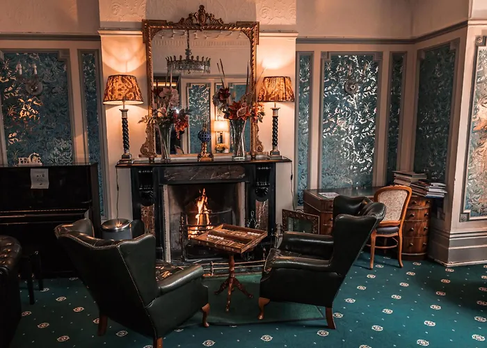 London Visitors Hotel