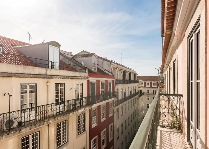 Ando Living - Sao Nicolau House Aparthotel Lisbon